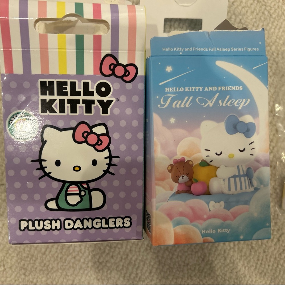 Hello Kitty and Friends Plush Dangler and Figurine